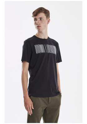 CASUAL FRIDAY Well Known 2916, Fekete Rövid Ujjú Póló