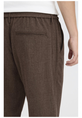 CASUAL FRIDAY Marc 5231, Barna Elegáns Nadrág